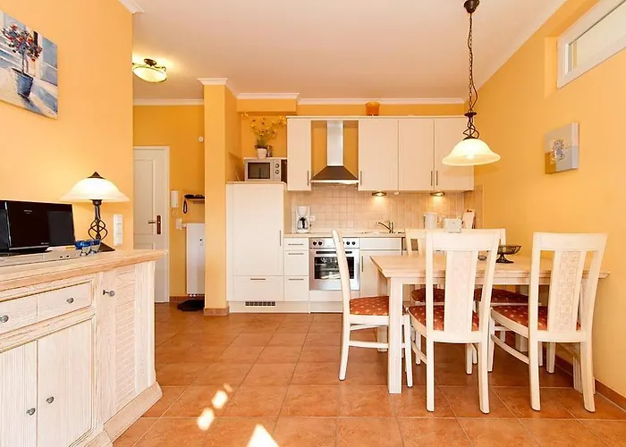 Dünenschloss Dünenschloss 1-32 * Ostseebad Kühlungsborn